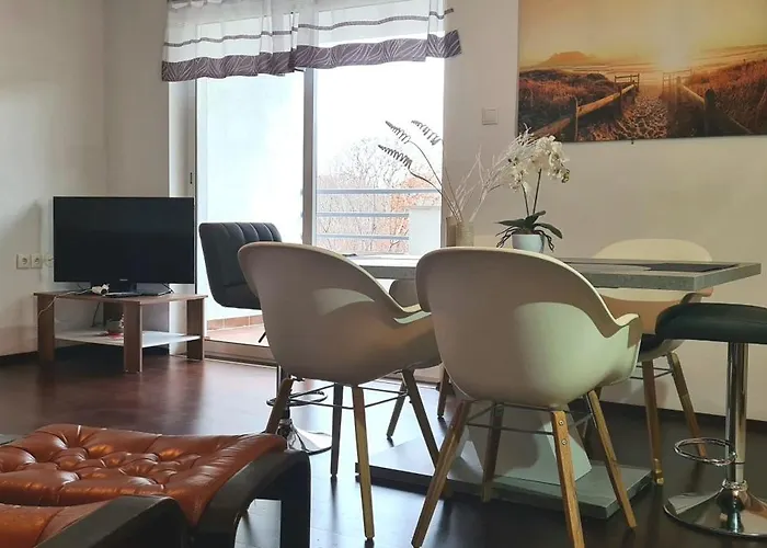 Апартаменты New Renovated Urska