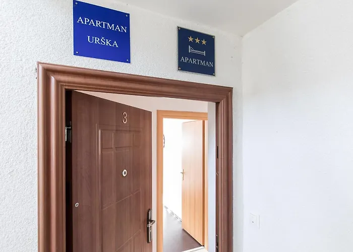 New Renovated Urska شقة